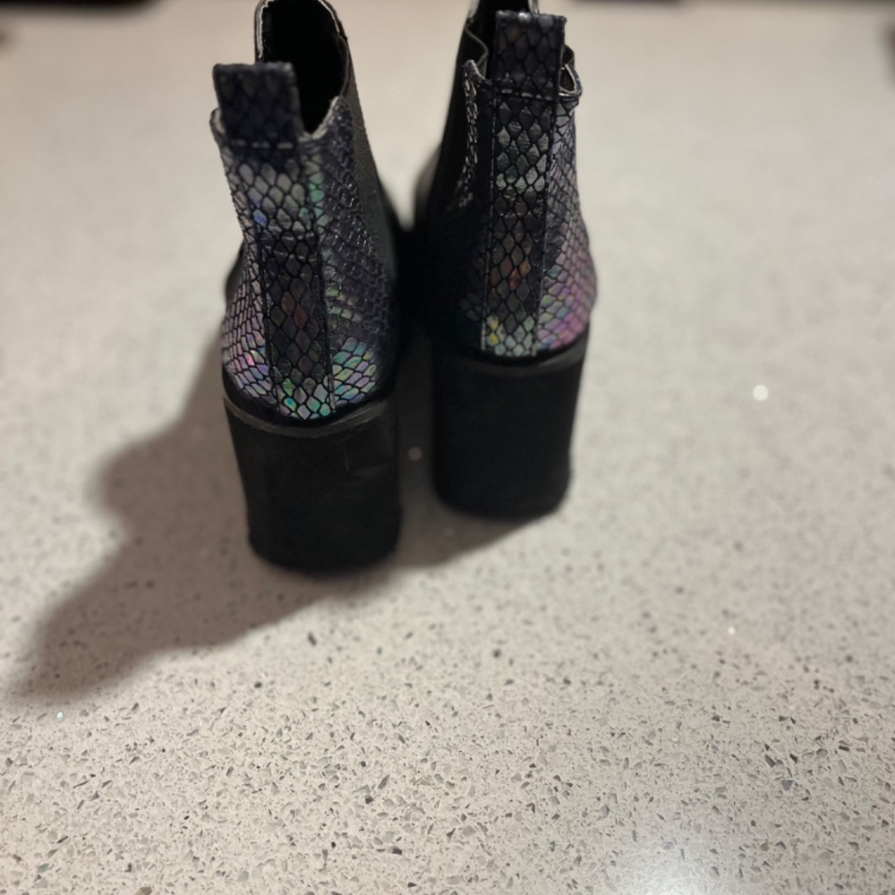 Boots - Picture 2 of 3